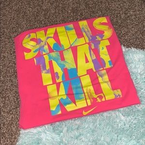 Nike top
